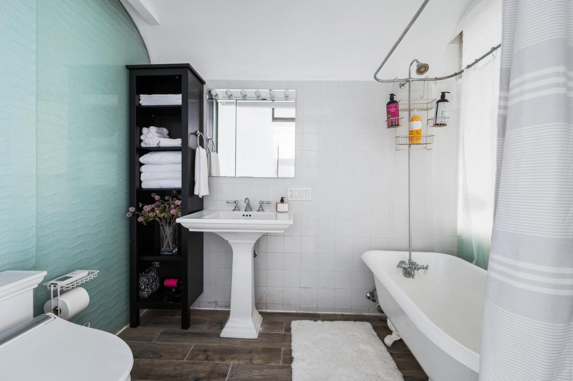 Bowery Two Bedroom Apartment